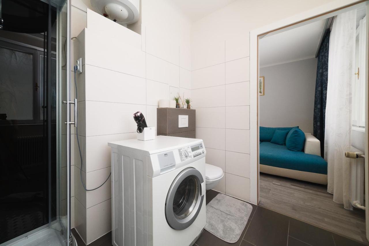 Rare Hidden 1bd Gem On Shopping Street Near Schoenbrunn W Lift Access Wien